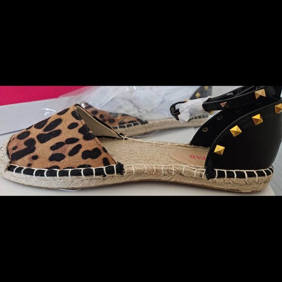 🆕Espadrille Leopard print espadrille sandals with studded strap and wedge heel - Picture 4 of 8